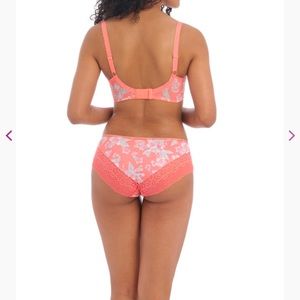 ++2 for $20++ Freya Lingerie Erin Short (Hipster) Hot Coral